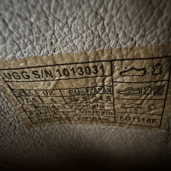 Ugg wedge booties - Picture 6 of 8